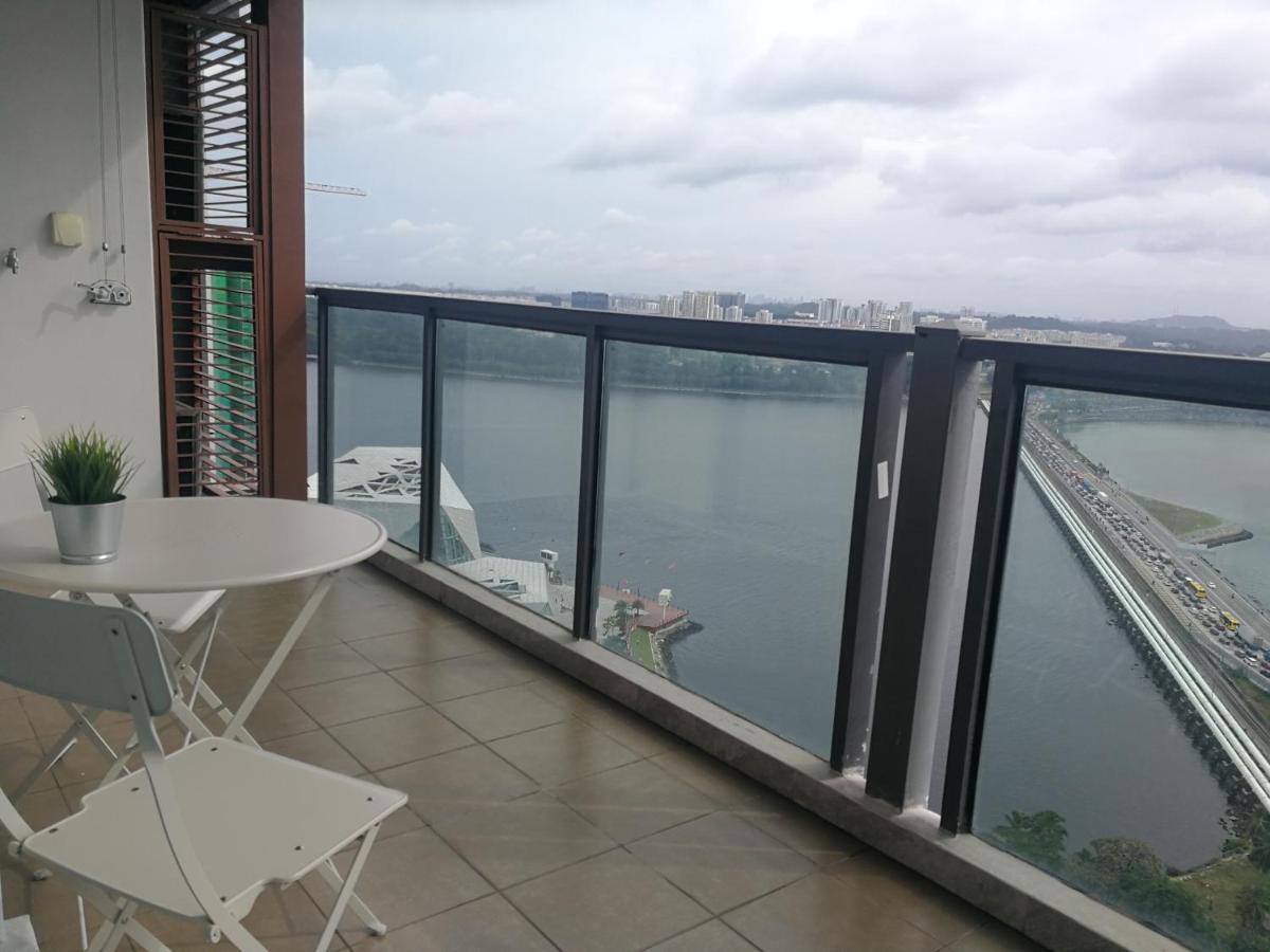 Jb City Ciq-R&F Shopping Mall Apartment Johor Bahru Eksteriør bilde